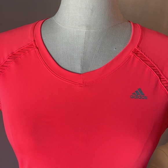ADIDAS women’s CLIMALITE Neon pink orange stretch work out performance top SM - Picture 3 of 10